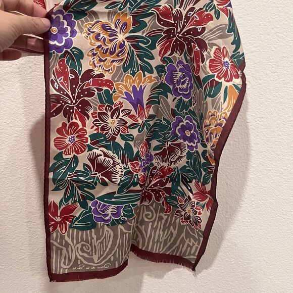 Vintage Oscar De La Renta Pastel Floral Silk Scarf Designer Dainty - Picture 4 of 8